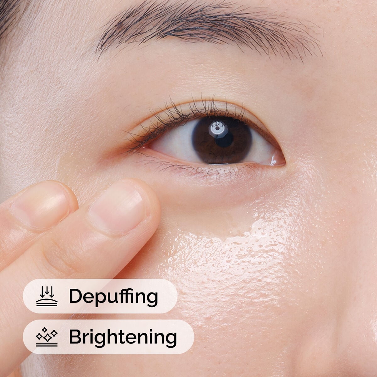 caffeine-solution-5-egcg-eye-serum-b3 ord-caffeine-solution-egcg-model-application-with-benefits.jpg