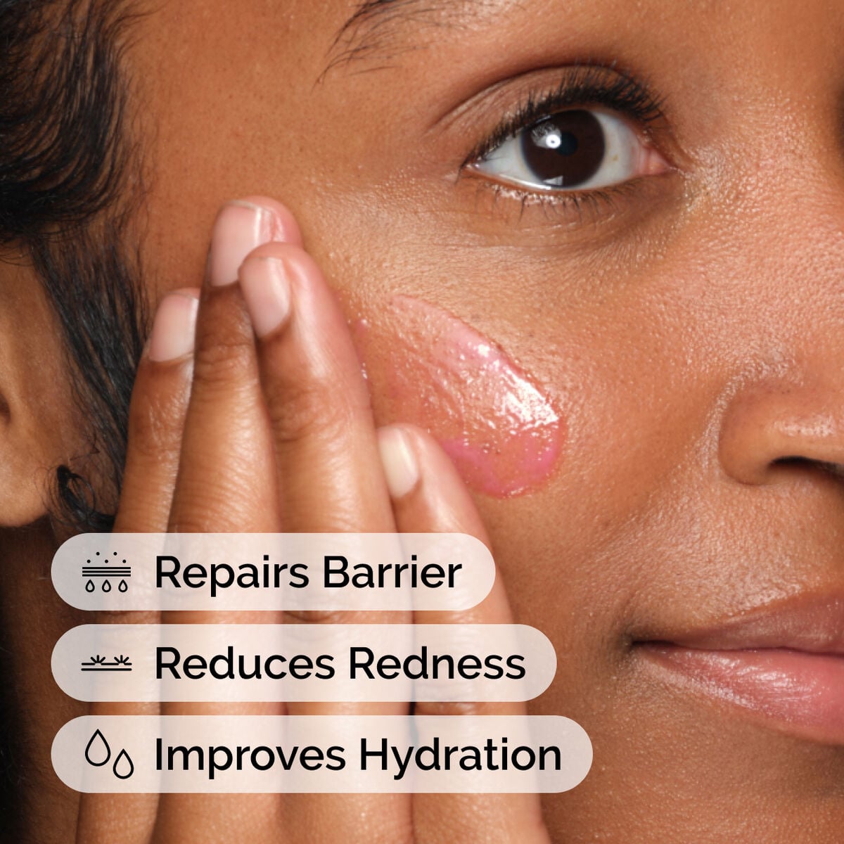 soothing-and-barrier-support-serum-y9 ord-soothing-barrier-support-serum-model-application-with-benefits.jpg